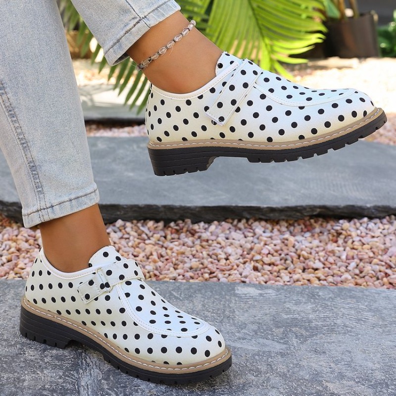 Casual Low-top Shoes for Sprin - مراجعة Velcro Hook Loop وسعره