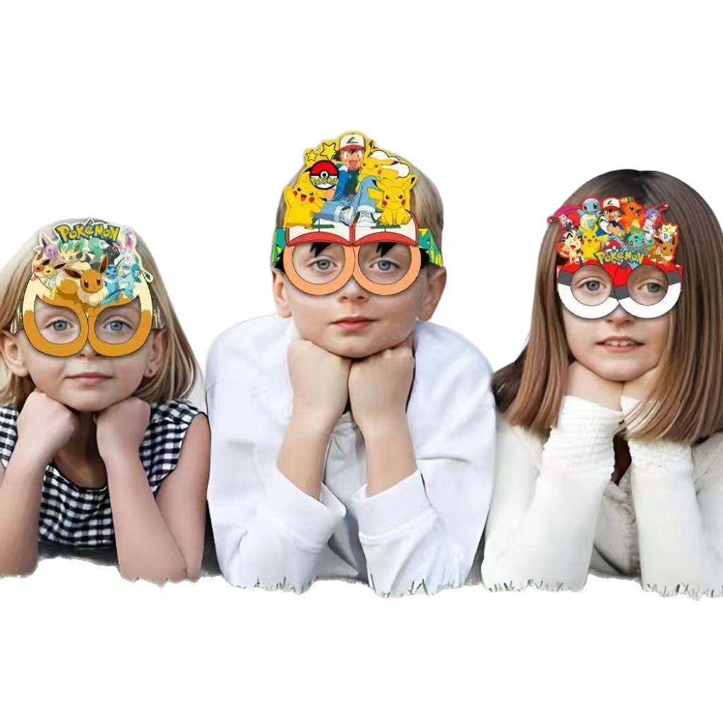 Pokémon-themed paper glasses.  - مراجعة Prop Para Cosplay وسعره
