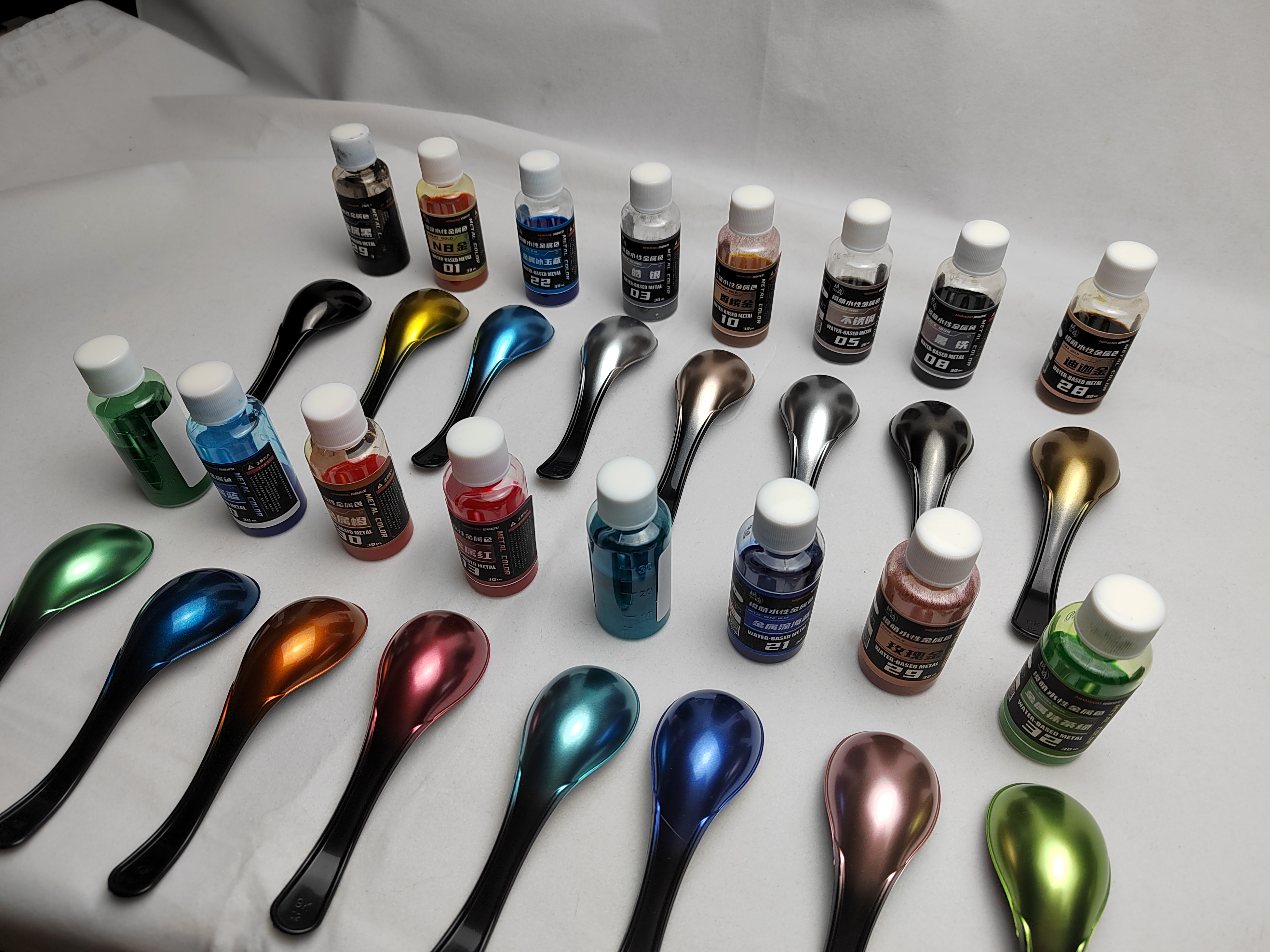 Metallic color Golden paint NB - مراجعة Metallic Spray Paint وسعره