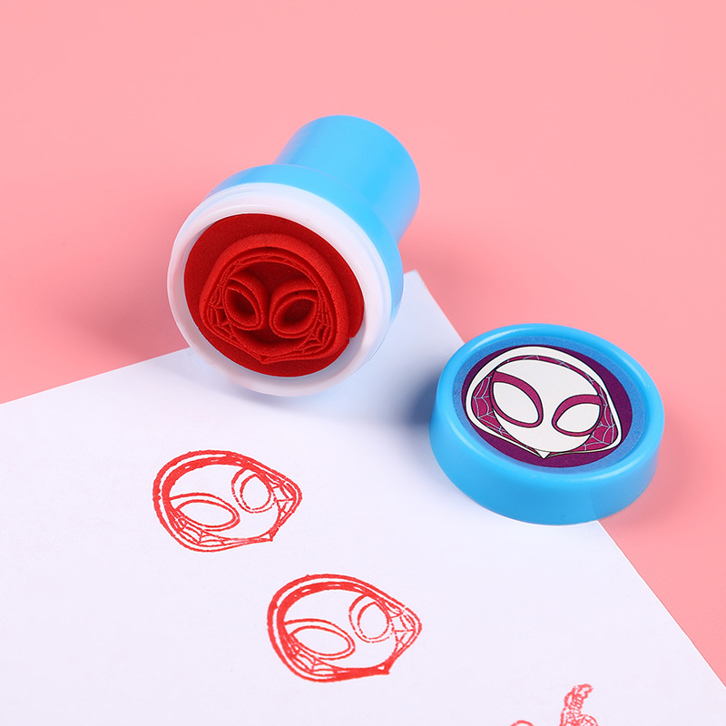 *Spidey and His Amazing Stamps - مراجعة Cosplay Prop Filler وسعره